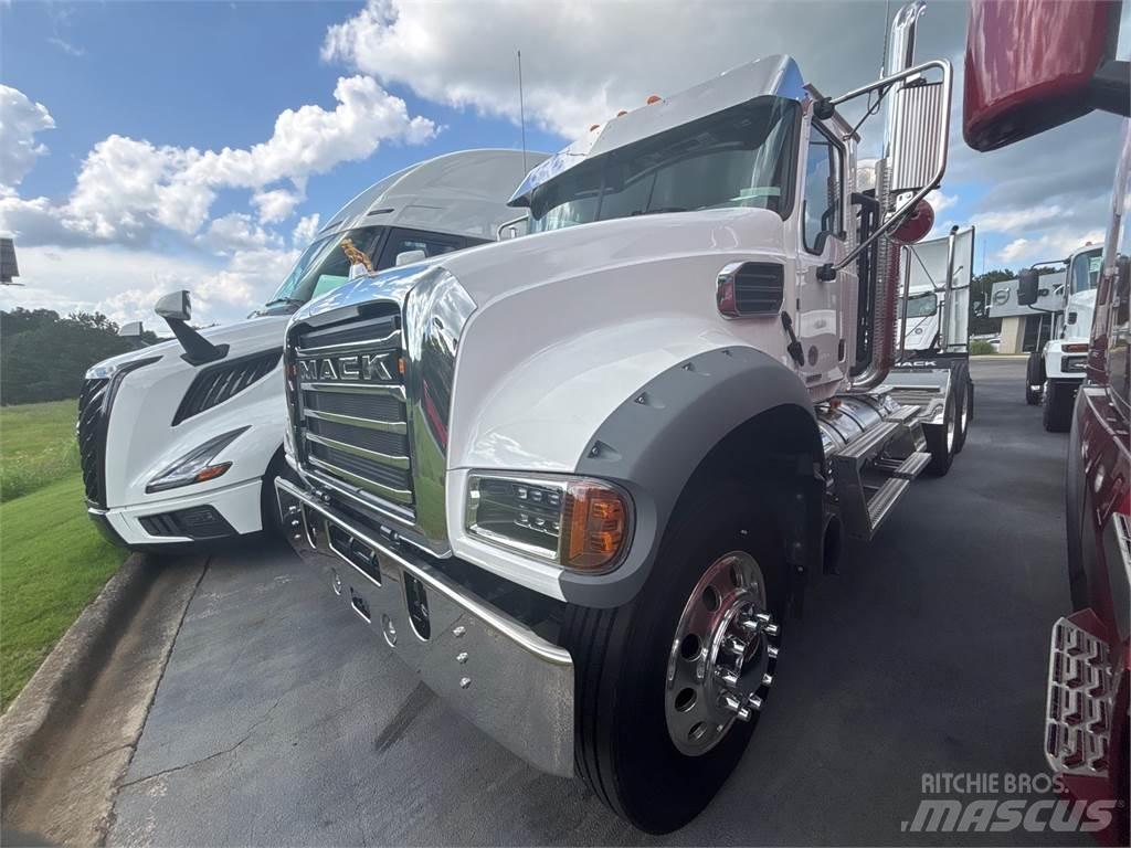 Mack GR64FT Motrici e Trattori Stradali