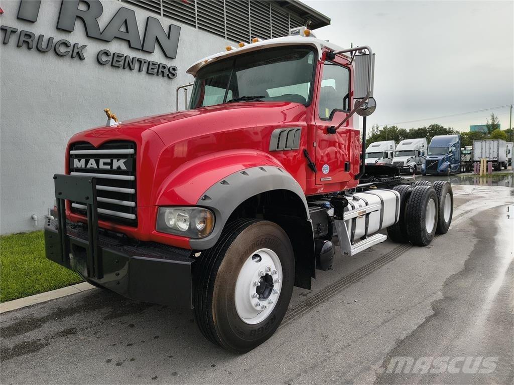 Mack GR64FT Motrici e Trattori Stradali