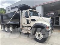 Mack GR84B Camion ribaltabili
