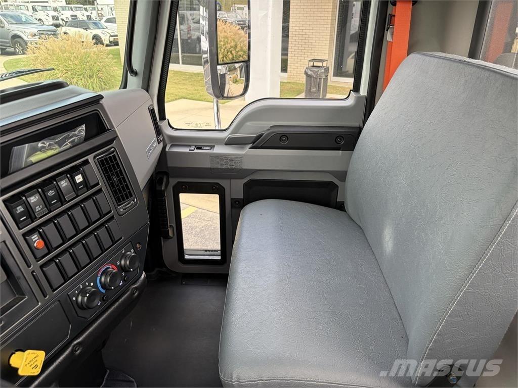 Mack MD6 42R Camion altro