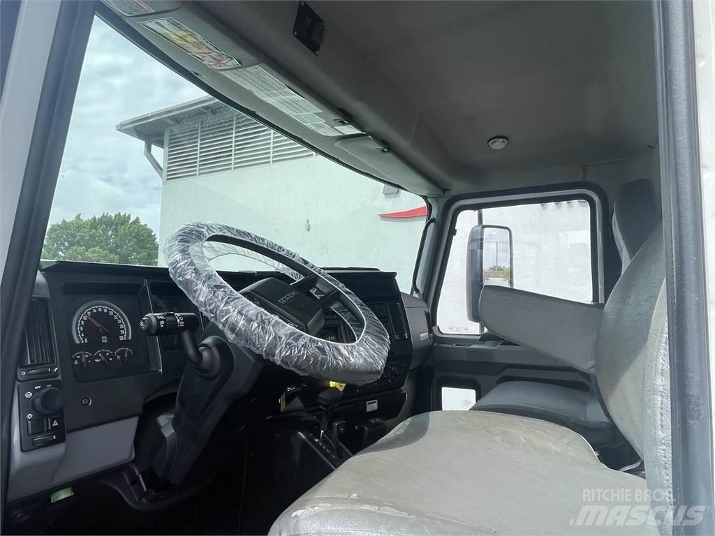 Mack MD642 Autocabinati
