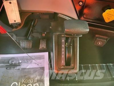 Mack MD642 Camion cassonati