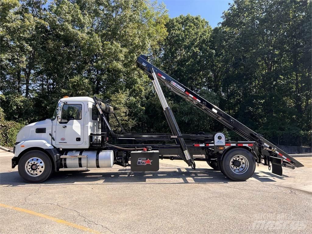 Mack MD7 42R Autocabinati