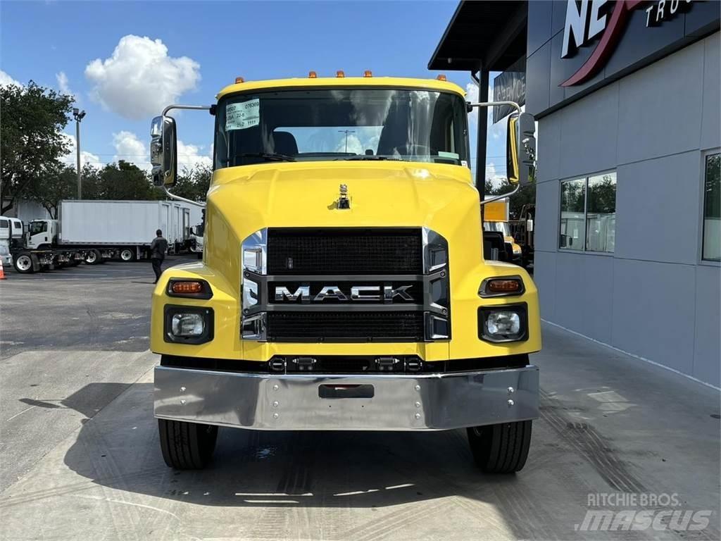 Mack MD7 42R Forestale - Altro