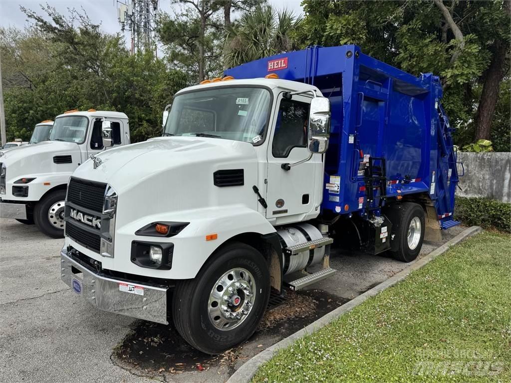 Mack MD7 42R Camion altro