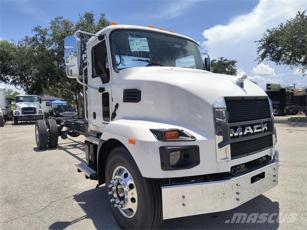 Mack MD7 42R Autocabinati