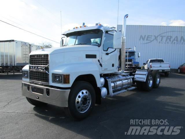 Mack PI64T Motrici e Trattori Stradali
