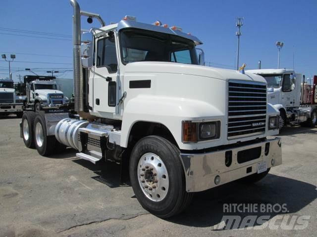 Mack PI64T Motrici e Trattori Stradali