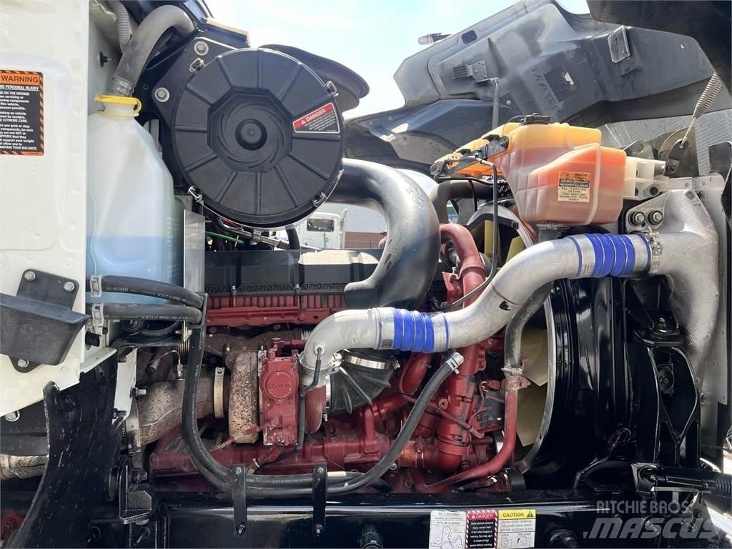 Mack PI64T Motrici e Trattori Stradali
