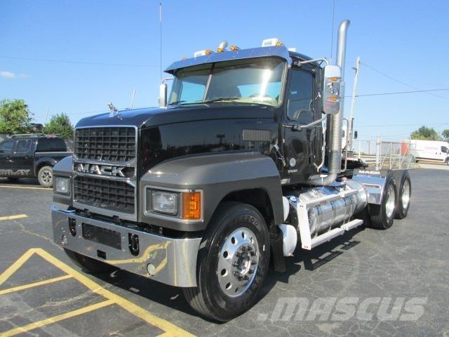 Mack PI64T Motrici e Trattori Stradali