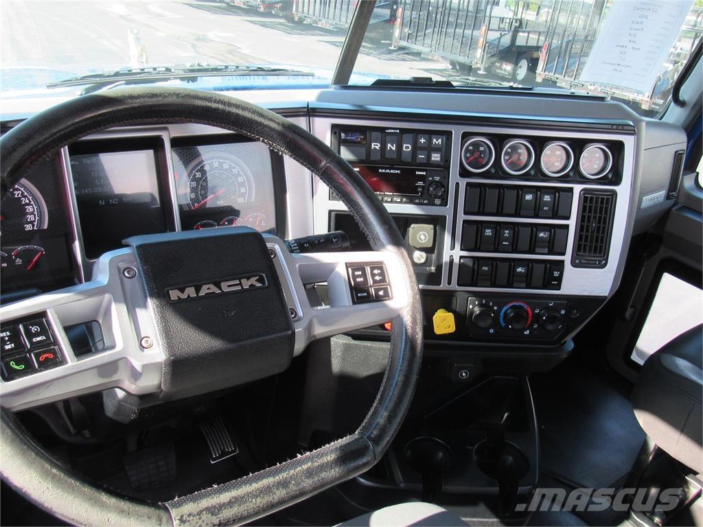 Mack PI64T Motrici e Trattori Stradali