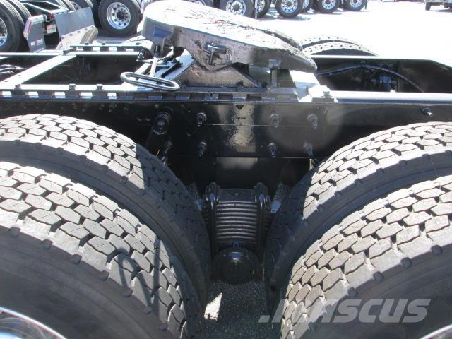 Mack PI64T Motrici e Trattori Stradali