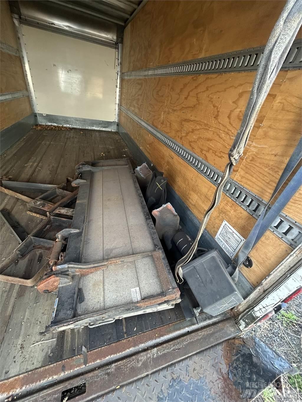 Supreme 18 FOOT Camion altro