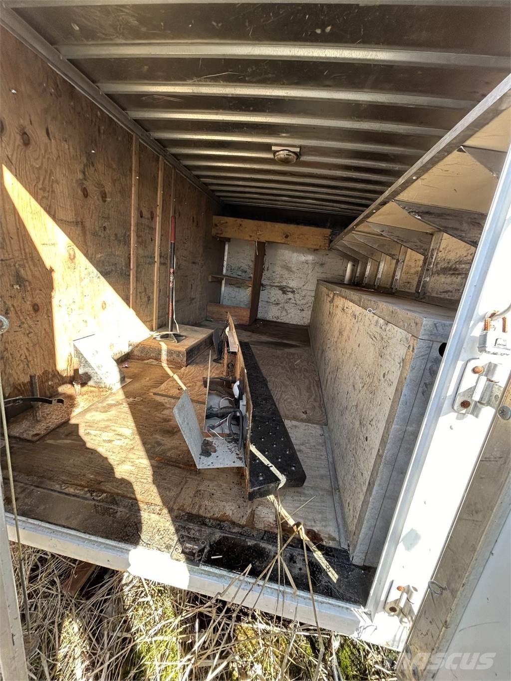  utilimaster 15 Foot Camion altro