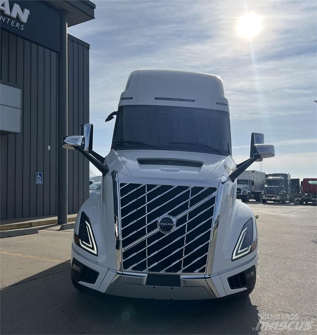 Volvo NEW VNL860 Motrici e Trattori Stradali