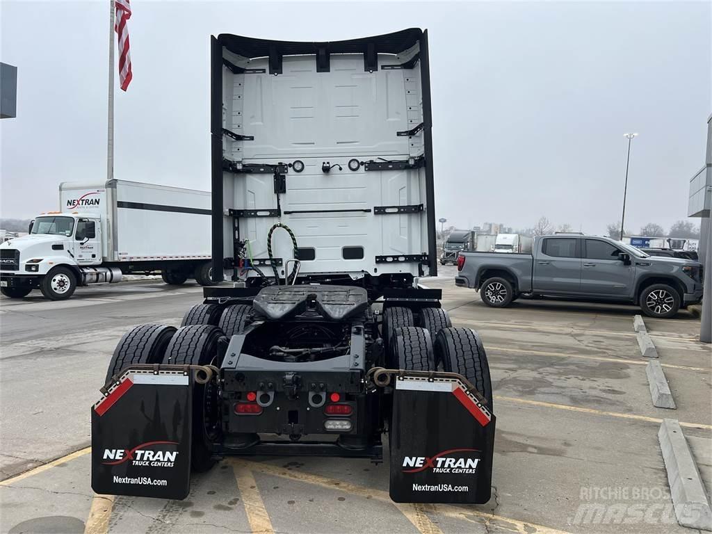 Volvo NEW VNL860 Motrici e Trattori Stradali