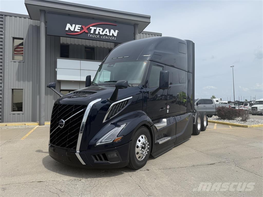 Volvo NEW VNL860 Motrici e Trattori Stradali