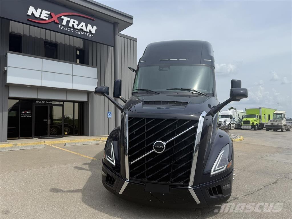 Volvo NEW VNL860 Motrici e Trattori Stradali