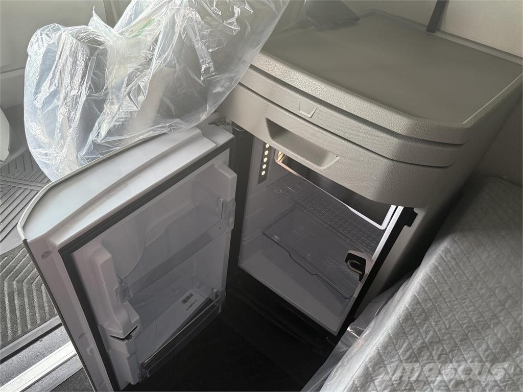 Volvo NEW VNL860 Motrici e Trattori Stradali