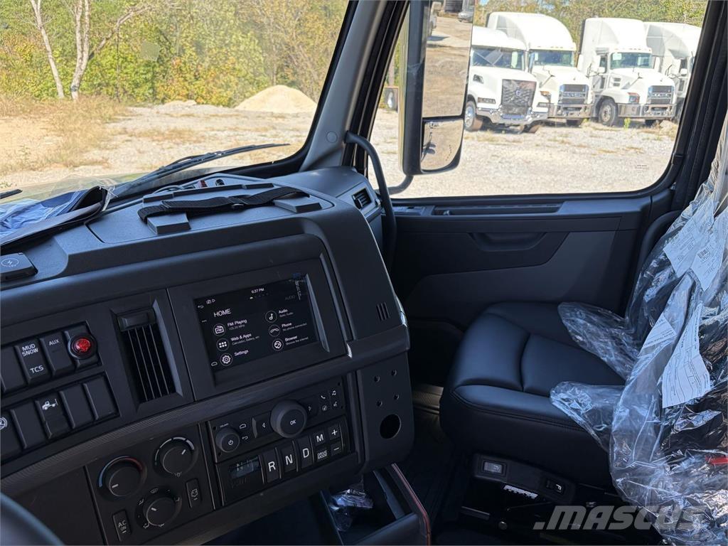 Volvo VAH64600 Camion con gancio di sollevamento