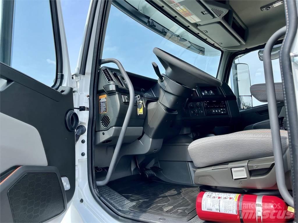 Volvo VHD64F300 Camion ribaltabili
