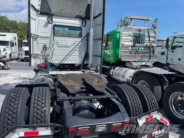 Volvo VNL42T Motrici e Trattori Stradali