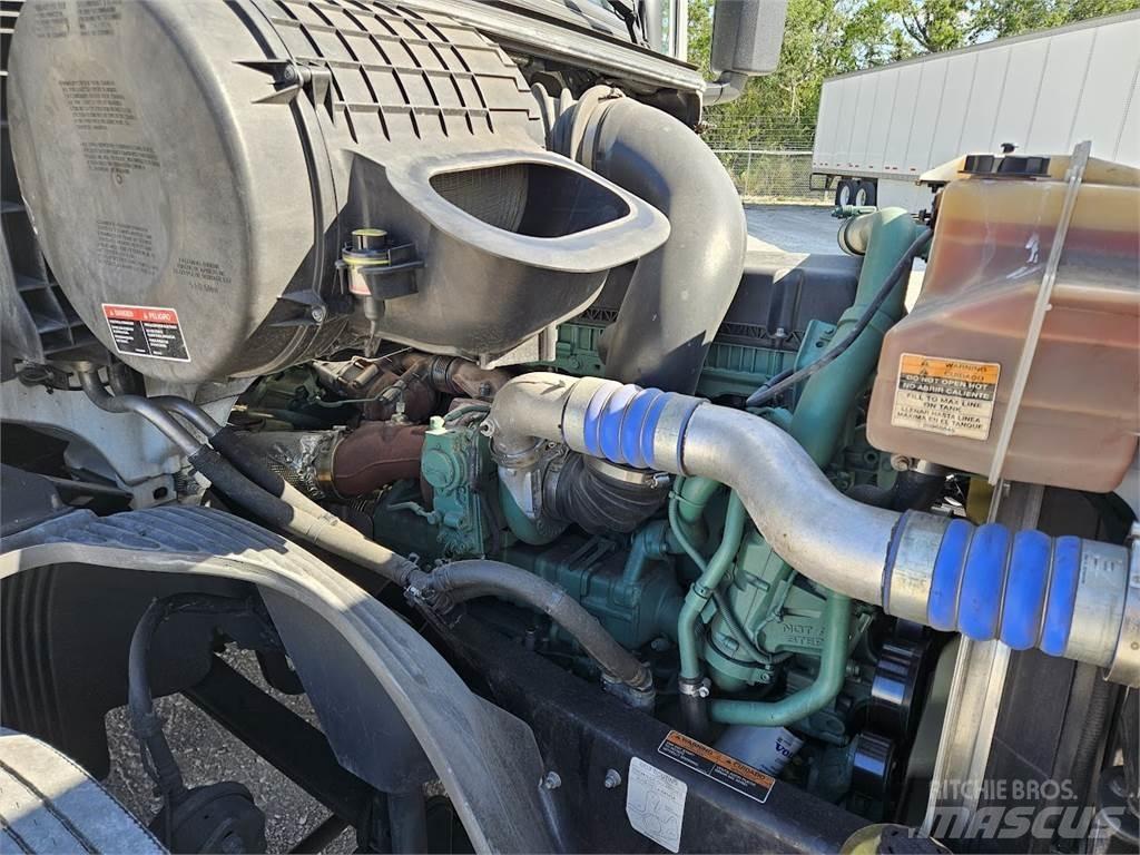 Volvo VNL64T300 Motrici e Trattori Stradali