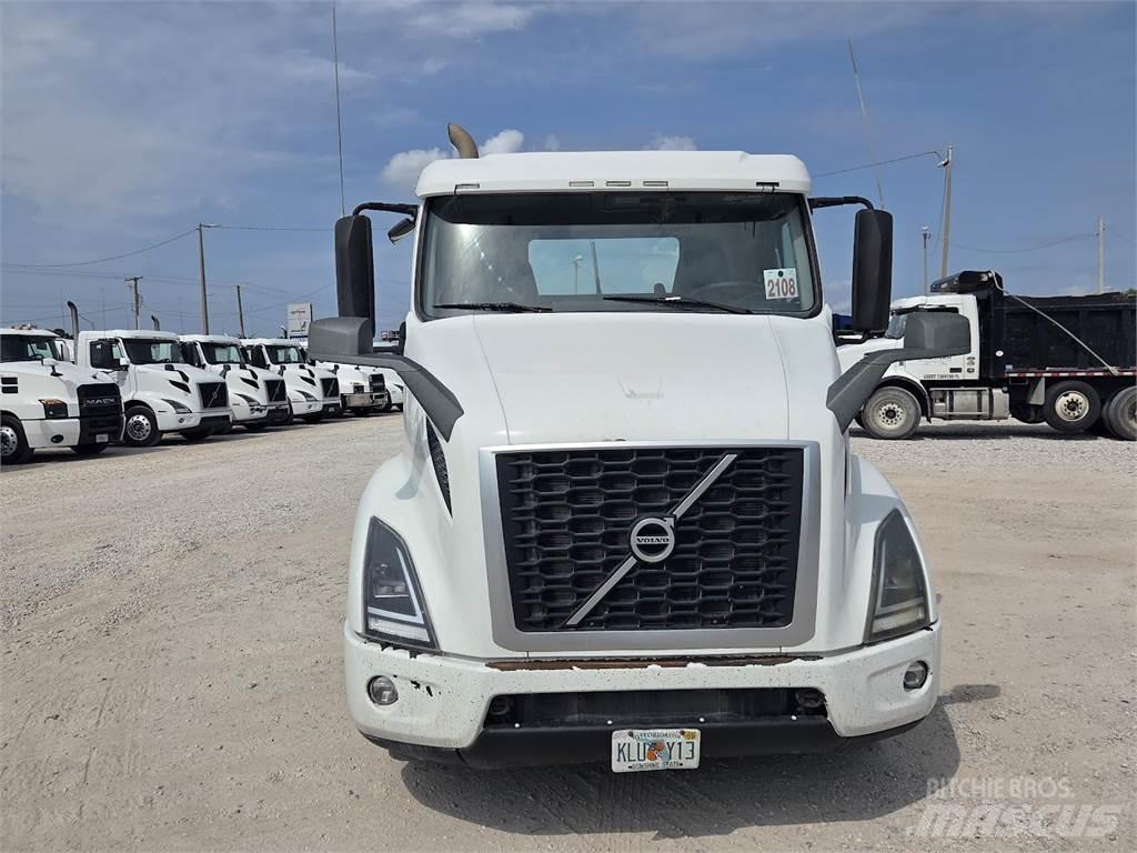 Volvo VNL64T300 Motrici e Trattori Stradali