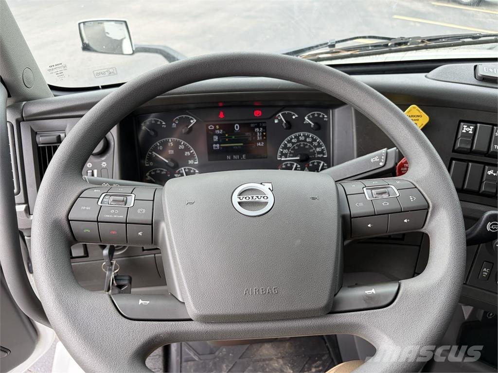 Volvo VNL64T740 Motrici e Trattori Stradali