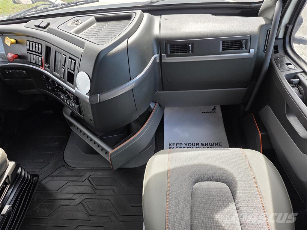 Volvo VNL64T760 Motrici e Trattori Stradali