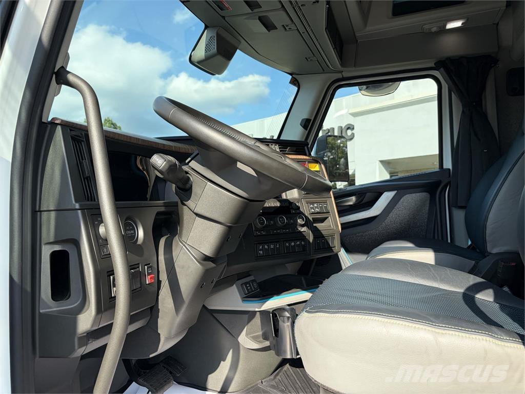 Volvo VNL64T860 Motrici e Trattori Stradali