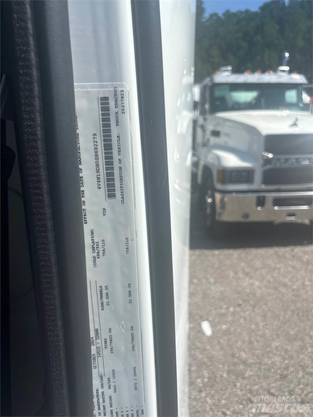 Volvo VNR42T300 Motrici e Trattori Stradali