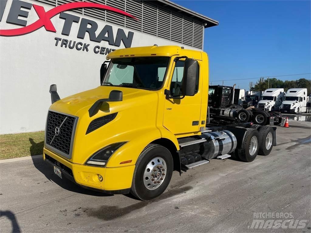 Volvo VNR64T Motrici e Trattori Stradali