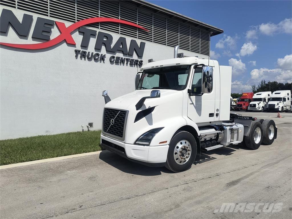 Volvo VNR64T Motrici e Trattori Stradali