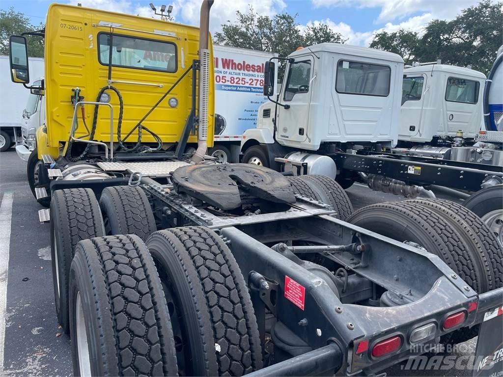 Volvo VNR64T300 Motrici e Trattori Stradali