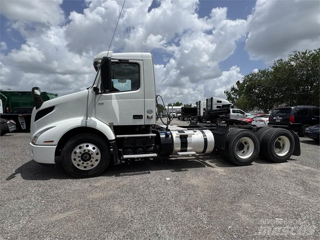 Volvo VNR64T300 Motrici e Trattori Stradali