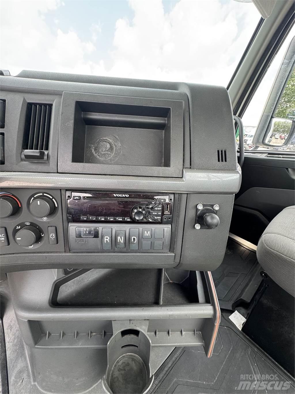 Volvo VNR64T300 Motrici e Trattori Stradali