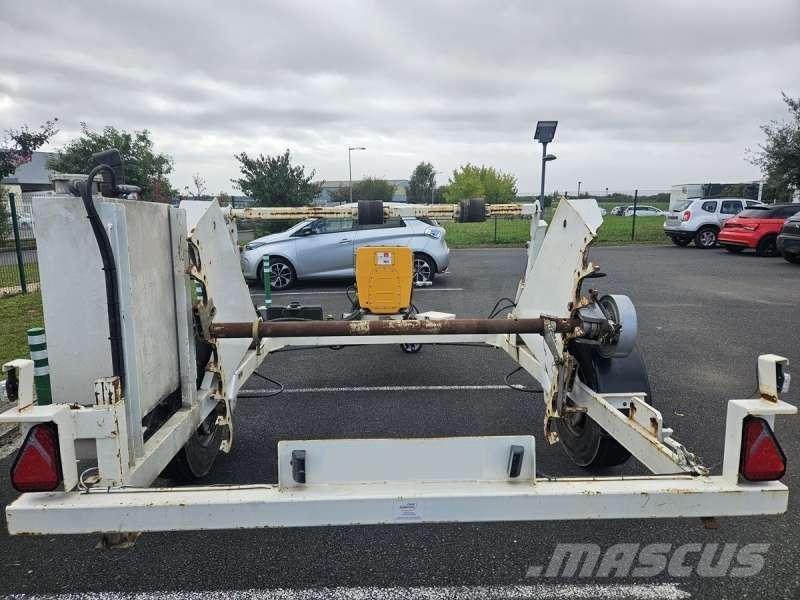 Adoc 3T5 Rimorchi con sponde ribaltabili