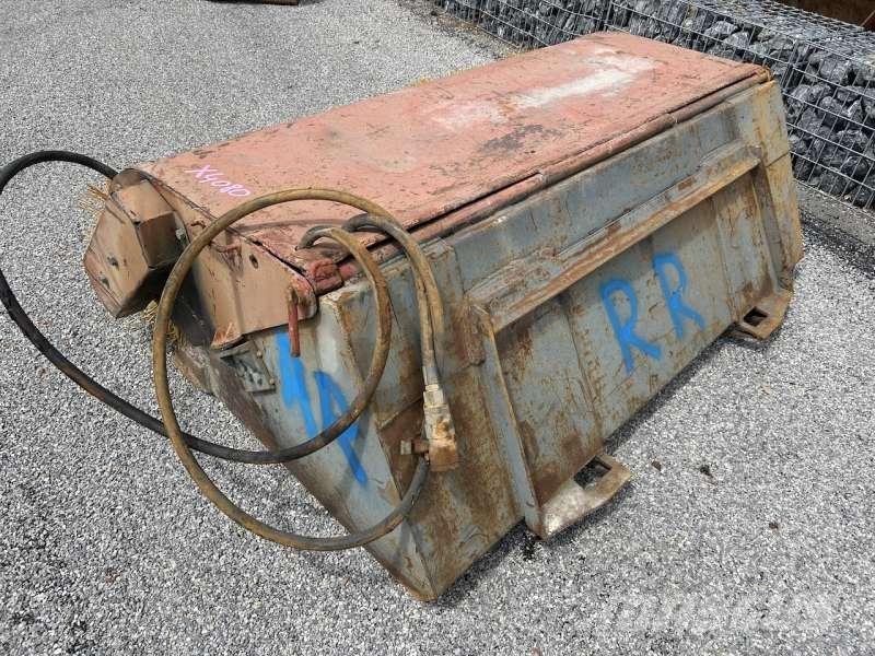  AUTRE 1700mm Autocarro spazzatrice