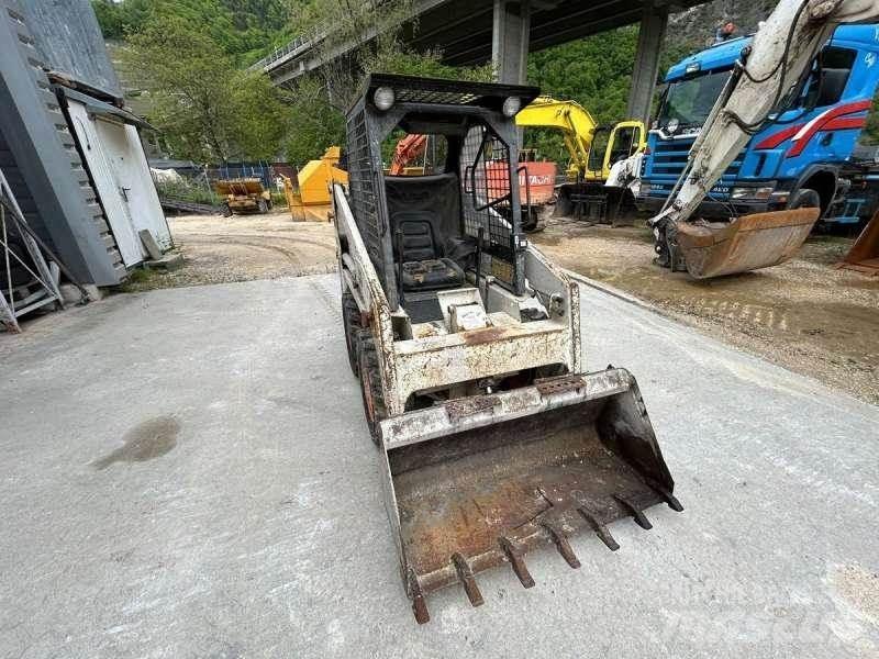 Bobcat 543 Mini pale