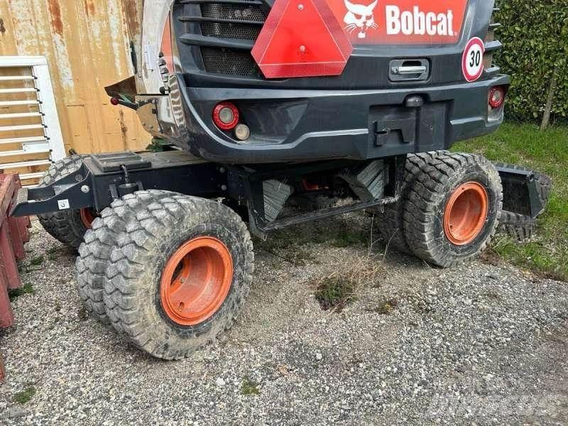 Bobcat E57W Escavatori gommati