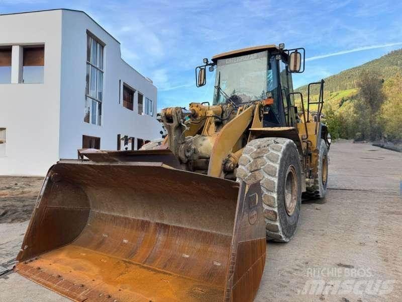 CAT 950G Pale gommate