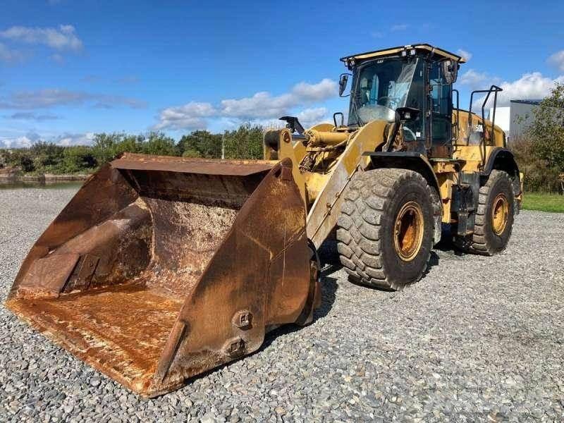 CAT 950M Pale gommate