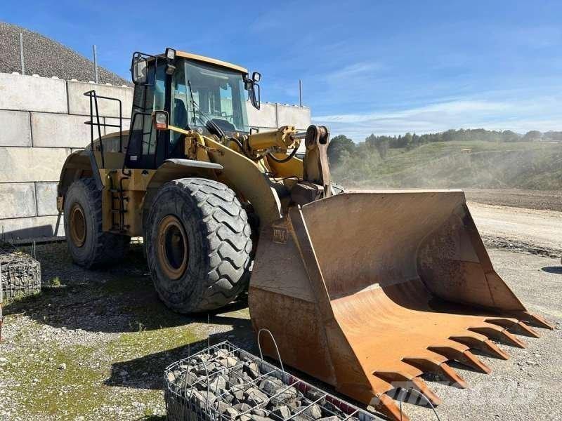 CAT 966G Pale gommate