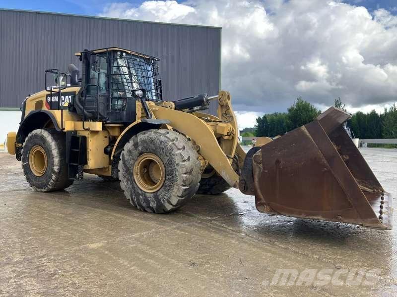 CAT 966M Pale gommate