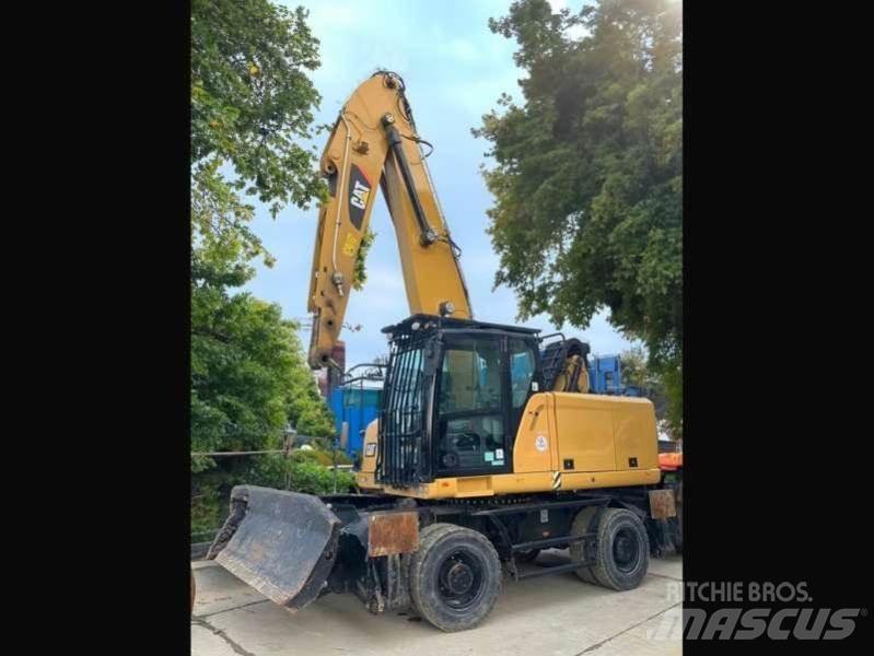CAT MH3022 Movimentazione rifiuti