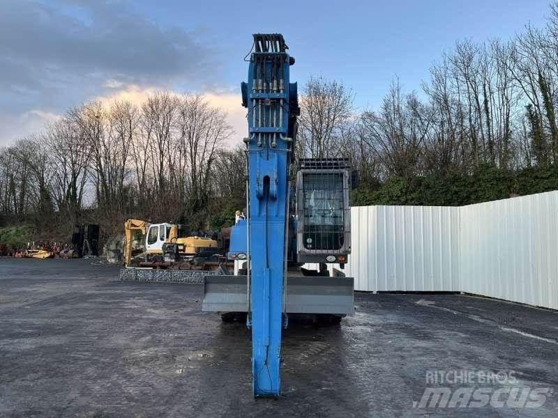 Fuchs MHL320 Movimentazione rifiuti