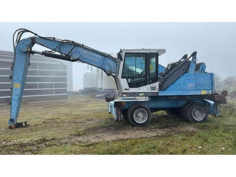 Fuchs MHL320 Movimentazione rifiuti