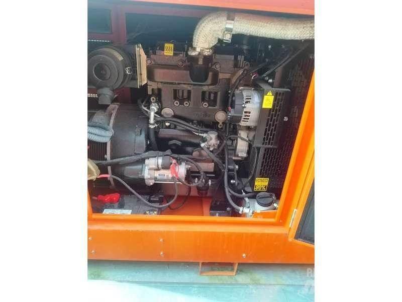  Gruau 22 KVA Generatori diesel