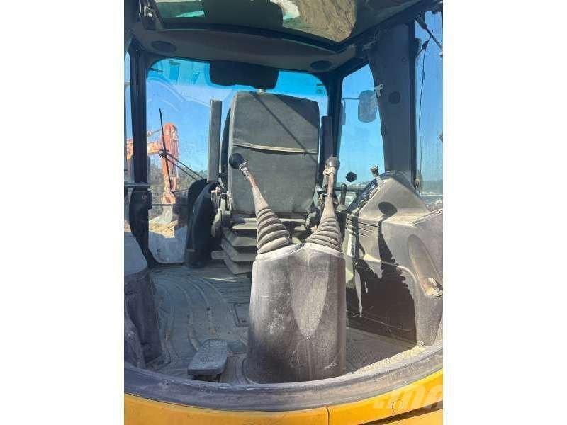 JCB 4CX Terne
